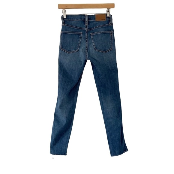 Madewell 10" High-Rise Skinny Crop Jeans: Button-Front TENCEL™ Denim Edition - Picture 6 of 11
